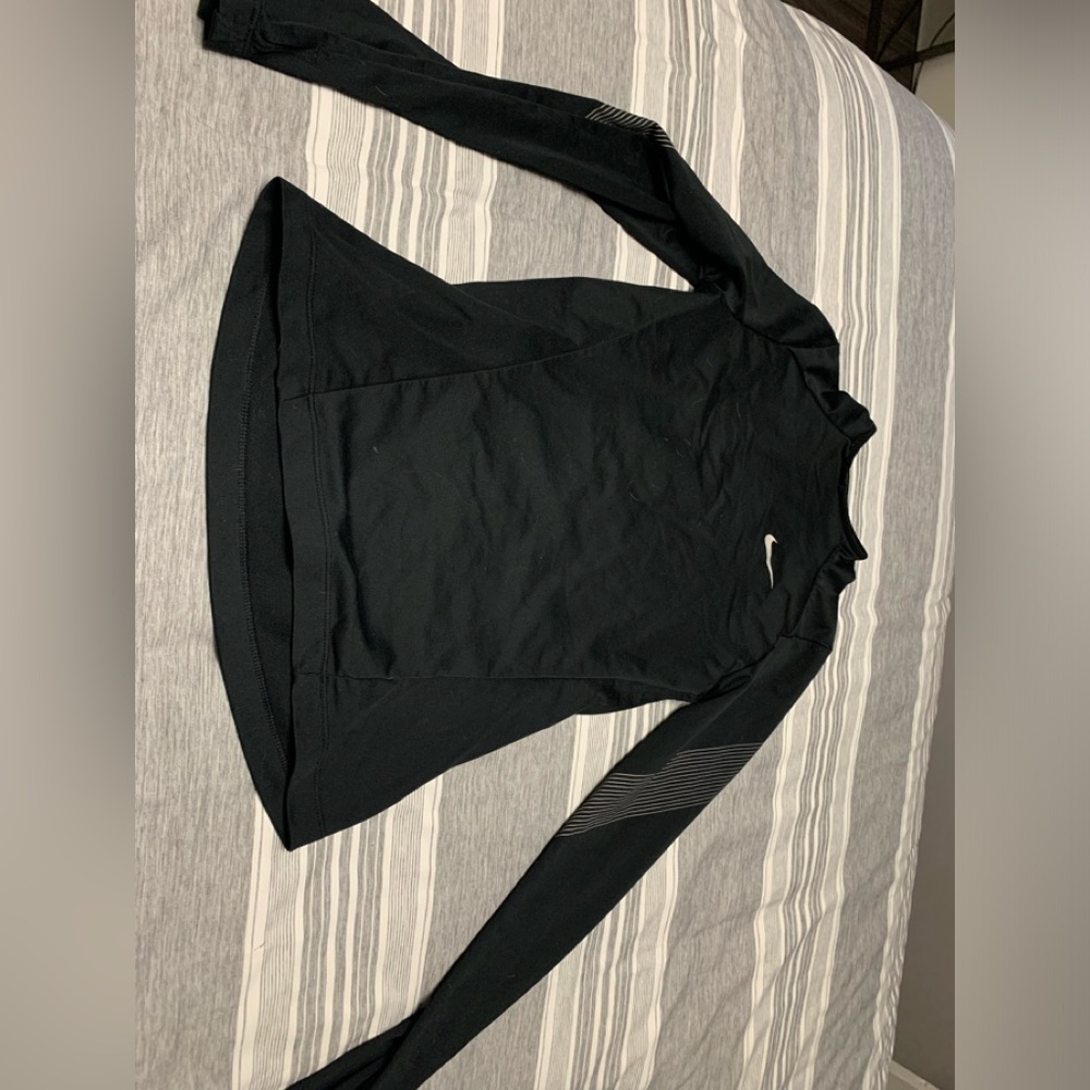 Nike top
